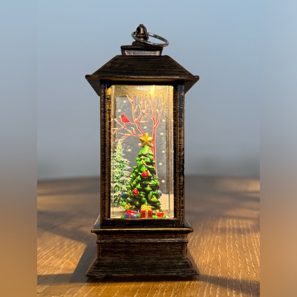 Light-Up Christmas Tree Lantern – Holiday Home Decor Gift - Picture 4 of 4